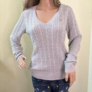 Hollister Light Gray Cable V-Neck Sweater